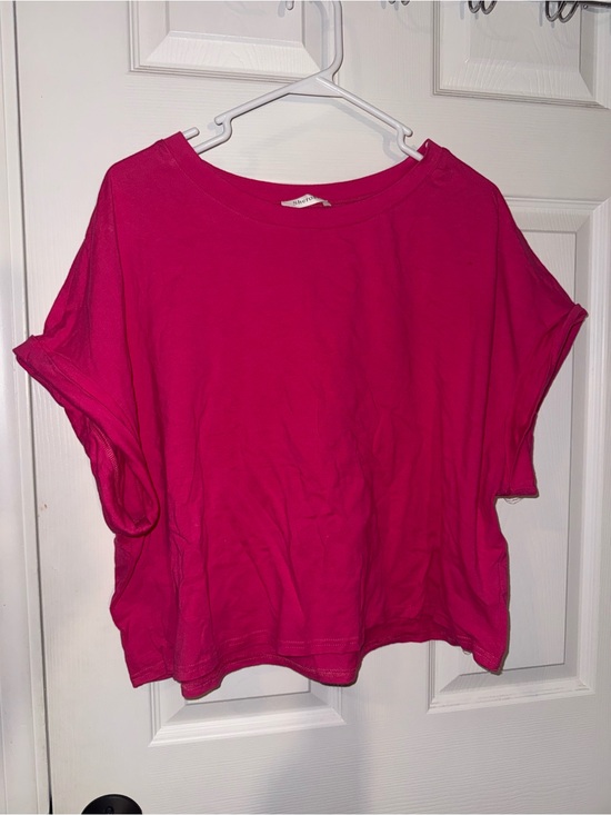 Sherosa Tops - Boxy Crop Tee in Bright Pink